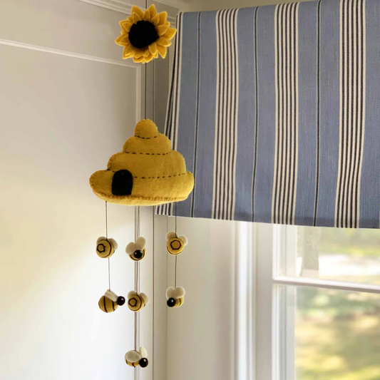 FELT BEEHIVE MOBILE