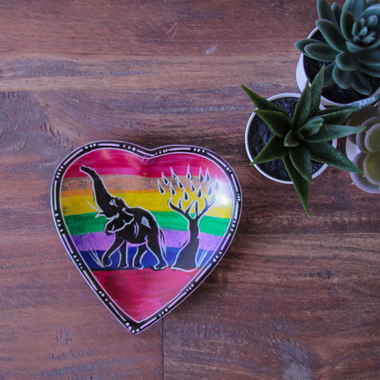 SET OF AFRICAN SOAPSTONE HAND-PAINTED HEART TRINKET DISHES WITH RAINBOW SAFARI PAINTING